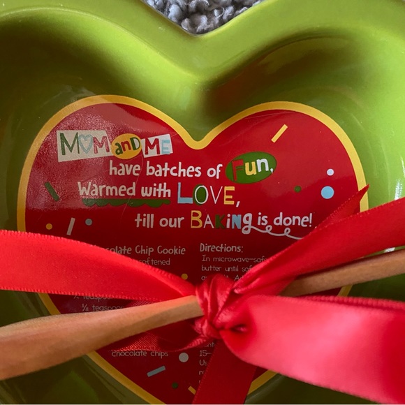 Mom and Me Heart Cookie Dish Gift Microwave Dessert Abbey Press Mommy - Picture 3 of 10
